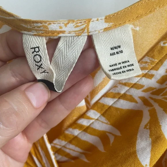 Roxy Dress. Adjustable Straps. Pre-Owned. - Picture 6 of 8